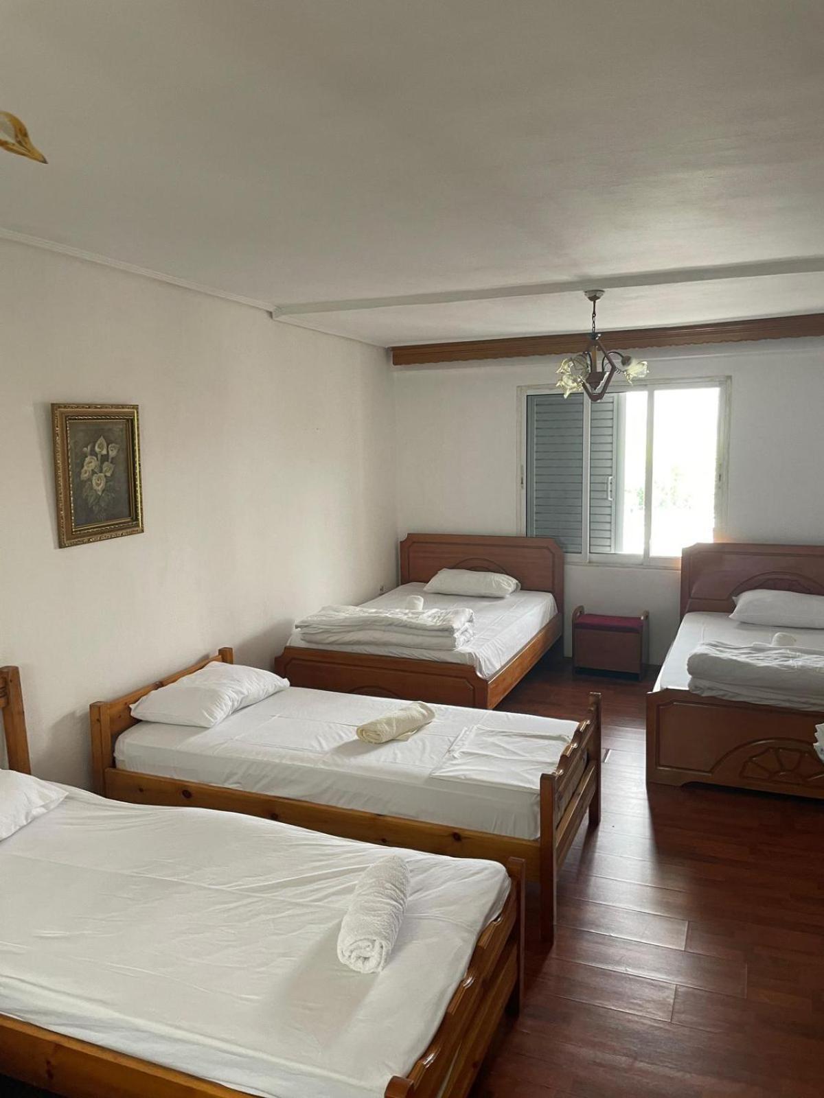 Bazzar 2 Hotel Gjirokaster Ngoại thất bức ảnh